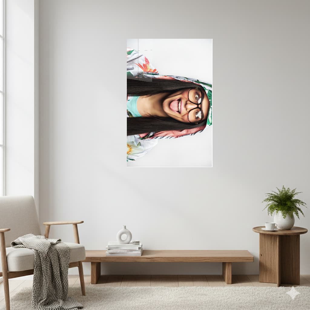 girl smeling Vahşi Tablo en